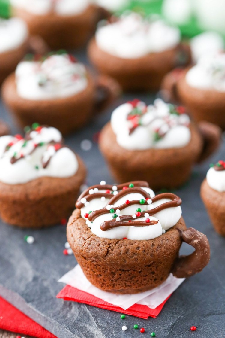 gallery-1479507557-hot-chocolate-cookie-cups1-lr022